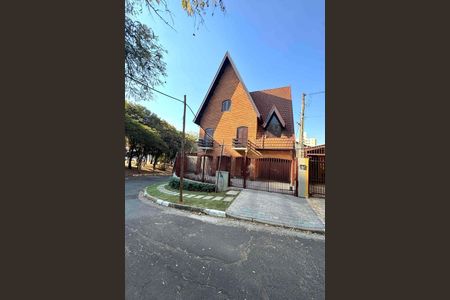 Casa à venda com 366m², 4 quartos e 4 vagas