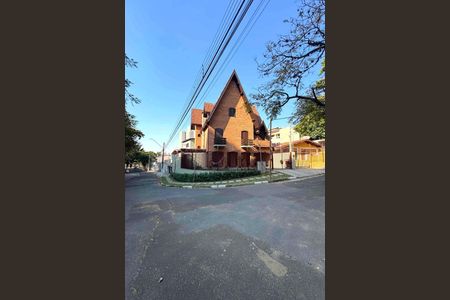 Casa à venda com 366m², 4 quartos e 4 vagas