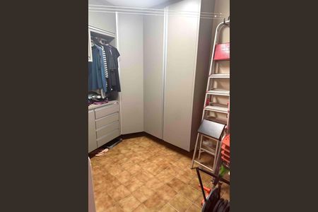 Casa à venda com 366m², 4 quartos e 4 vagas