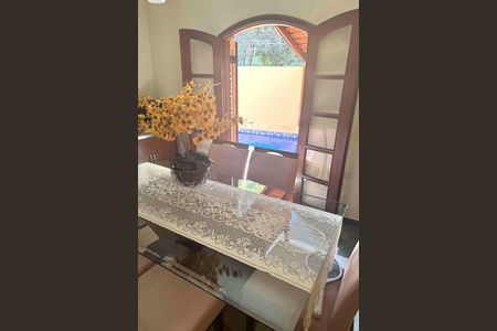 Casa à venda com 366m², 4 quartos e 4 vagas