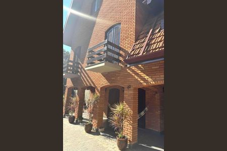 Casa à venda com 366m², 4 quartos e 4 vagas