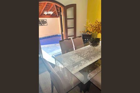 Casa à venda com 366m², 4 quartos e 4 vagas