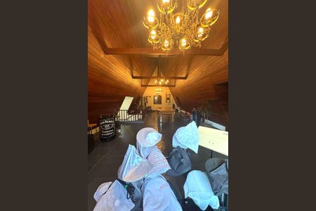 Casa à venda com 366m², 4 quartos e 4 vagas