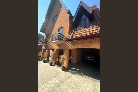 Casa à venda com 366m², 4 quartos e 4 vagas