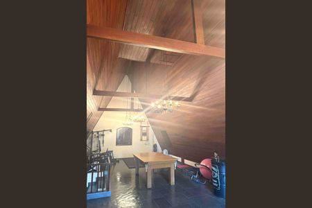 Casa à venda com 366m², 4 quartos e 4 vagas