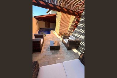 Casa à venda com 366m², 4 quartos e 4 vagas