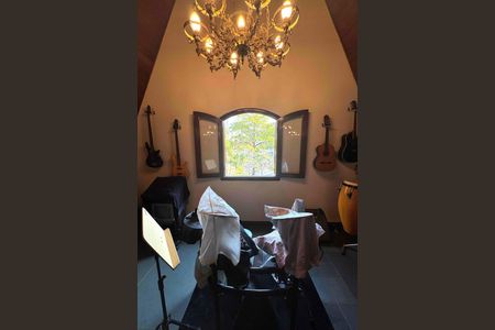 Casa à venda com 366m², 4 quartos e 4 vagas