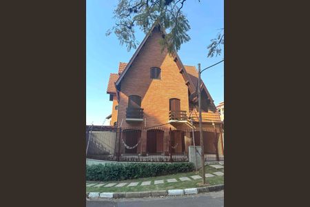 Casa à venda com 366m², 4 quartos e 4 vagas