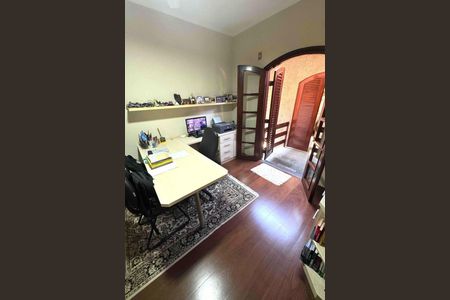 Casa à venda com 366m², 4 quartos e 4 vagas