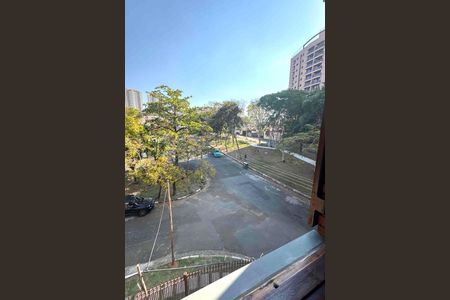 Casa à venda com 366m², 4 quartos e 4 vagas