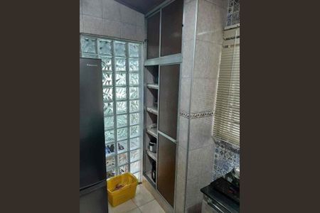 Casa à venda com 172m², 3 quartos e 2 vagas