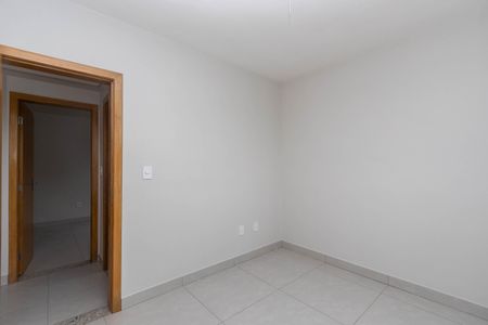 Apartamento à venda com 98m², 2 quartos e 2 vagas Apartamento à venda com 98m², 2 quartos e 2 vagasQuarto 2