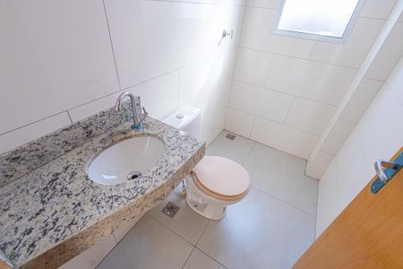 Apartamento à venda com 132m², 2 quartos e 1 vaga Apartamento à venda com 132m², 2 quartos e 1 vagaBanheiro