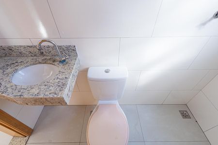 Apartamento à venda com 132m², 2 quartos e 1 vaga Apartamento à venda com 132m², 2 quartos e 1 vagaBanheiro