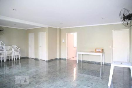Apartamento para alugar com 70m², 3 quartos e 1 vagaÁrea comum - Salão de festas