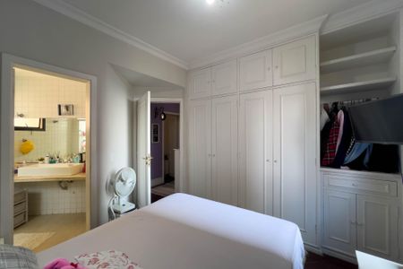 Apartamento à venda com 83m², 3 quartos e 2 vagas Apartamento à venda com 83m², 3 quartos e 2 vagasSuíte