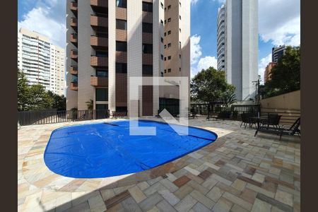 Apartamento à venda com 83m², 3 quartos e 2 vagas Apartamento à venda com 83m², 3 quartos e 2 vagasPiscina