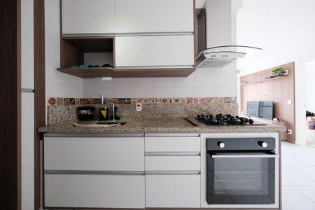 Sala/Cozinha de apartamento à venda com 2 quartos, 50m² em Jardim Santa Teresinha, São Paulo