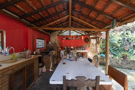 Casa para alugar com 384m², 4 quartos e 2 vagasÁrea gourmet