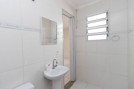 Casa à venda com 120m², 2 quartos e 2 vagasLavabo