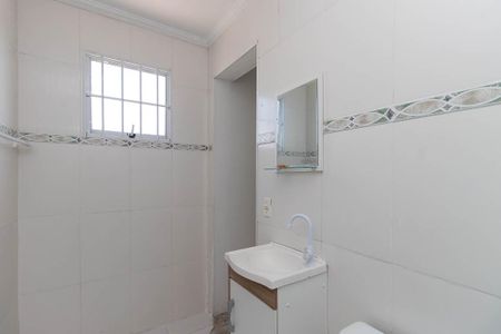 Casa à venda com 120m², 2 quartos e 2 vagasBanheiro da Suíte 1