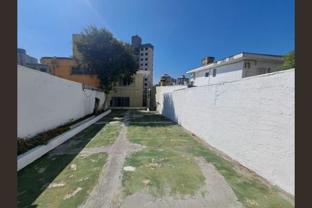 Casa à venda com 225m², 3 quartos e 3 vagasQuintal