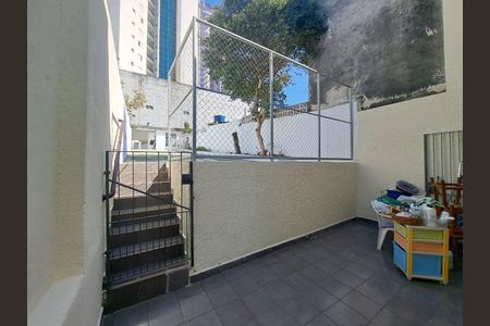 Casa à venda com 225m², 3 quartos e 3 vagasQuintal