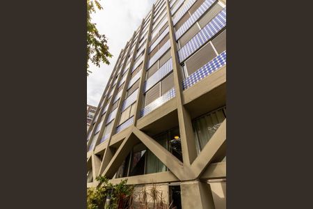 Apartamento à venda com 75m², 1 quarto e sem vaga Apartamento à venda com 75m², 1 quarto e sem vagaFachada