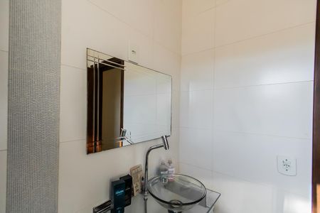 Casa à venda com 176m², 3 quartos e 3 vagasBanheiro Social