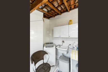 Casa à venda com 176m², 3 quartos e 3 vagasÁrea de Serviço