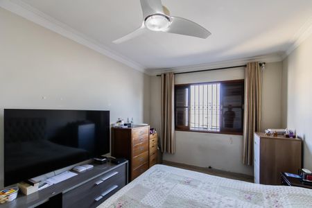 Casa à venda com 176m², 3 quartos e 3 vagasSuíte