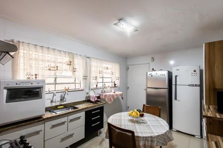 Casa à venda com 176m², 3 quartos e 3 vagasCozinha