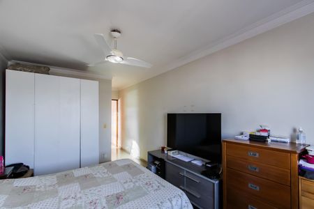 Casa à venda com 176m², 3 quartos e 3 vagasSuíte