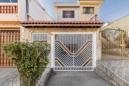 Casa à venda com 176m², 3 quartos e 3 vagasFachada