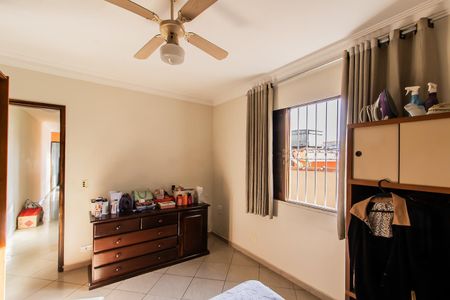 Casa à venda com 176m², 3 quartos e 3 vagasQuarto 2