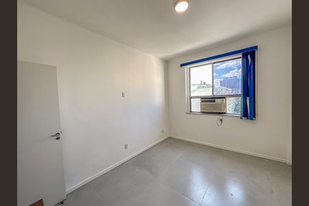 Quarto 1 de apartamento para alugar com 2 quartos, 49m² em Centro, Rio de Janeiro