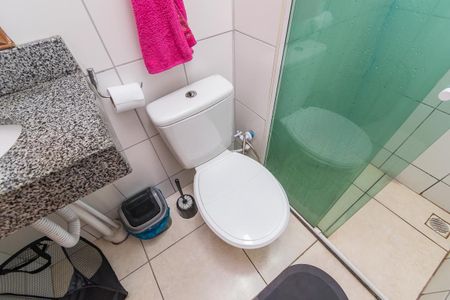 Apartamento à venda com 48m², 2 quartos e 1 vaga Apartamento à venda com 48m², 2 quartos e 1 vagaBanheiro da Suíte