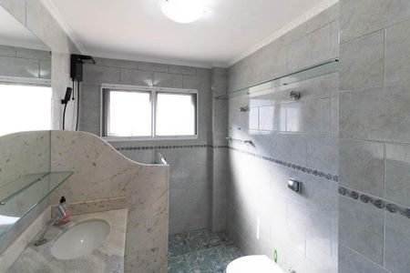 Apartamento à venda com 67m², 2 quartos e 1 vagaBanheiro 