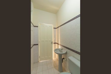 Casa de condomínio para alugar com 119m², 2 quartos e 1 vaga Casa de condomínio para alugar com 119m², 2 quartos e 1 vagaBanheiro Social