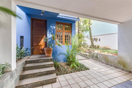 Casa à venda com 3 quartos, 270m² em Santo Amaro, São Paulo