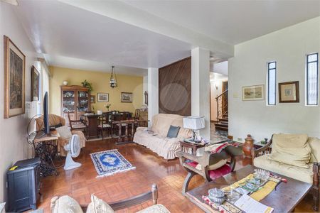 Casa à venda com 3 quartos, 270m² em Santo Amaro, São Paulo