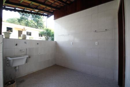Casa de condomínio à venda com 600m², 4 quartos e 3 vagasÁrea de Serviço