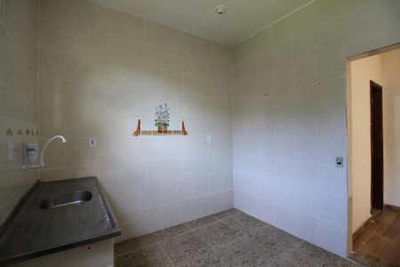 Casa de condomínio à venda com 600m², 4 quartos e 3 vagasEdícula - Cozinha