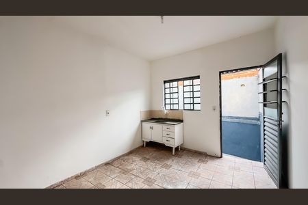 Sala/Cozinha de casa para alugar com 1 quarto, 26m² em Jardim das Flores, Osasco