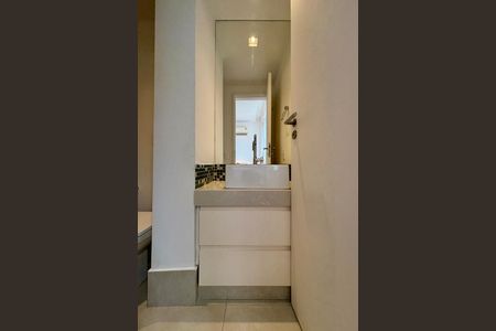 Apartamento à venda com 165m², 2 quartos e 1 vagaBanheiro da Suíte 1