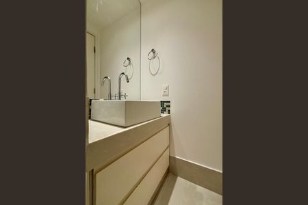 Apartamento à venda com 165m², 2 quartos e 1 vagaBanheiro da Suíte 1