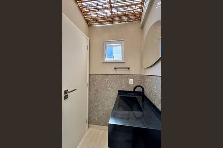 Apartamento à venda com 165m², 2 quartos e 1 vagaBanheiro social