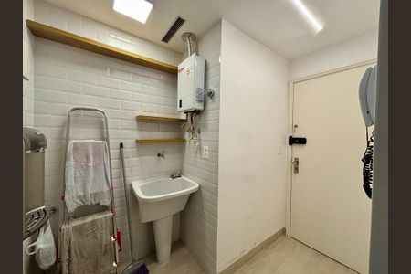 Apartamento à venda com 165m², 2 quartos e 1 vagaÁrea de serviço