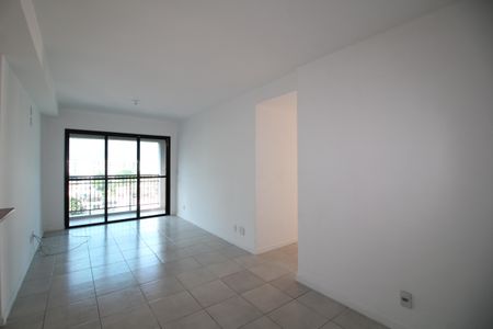 Sala de apartamento à venda com 3 quartos, 90m² em Taquara, Rio de Janeiro