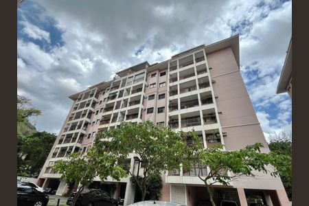 Apartamento à venda com 90m², 3 quartos e 1 vagaFachada